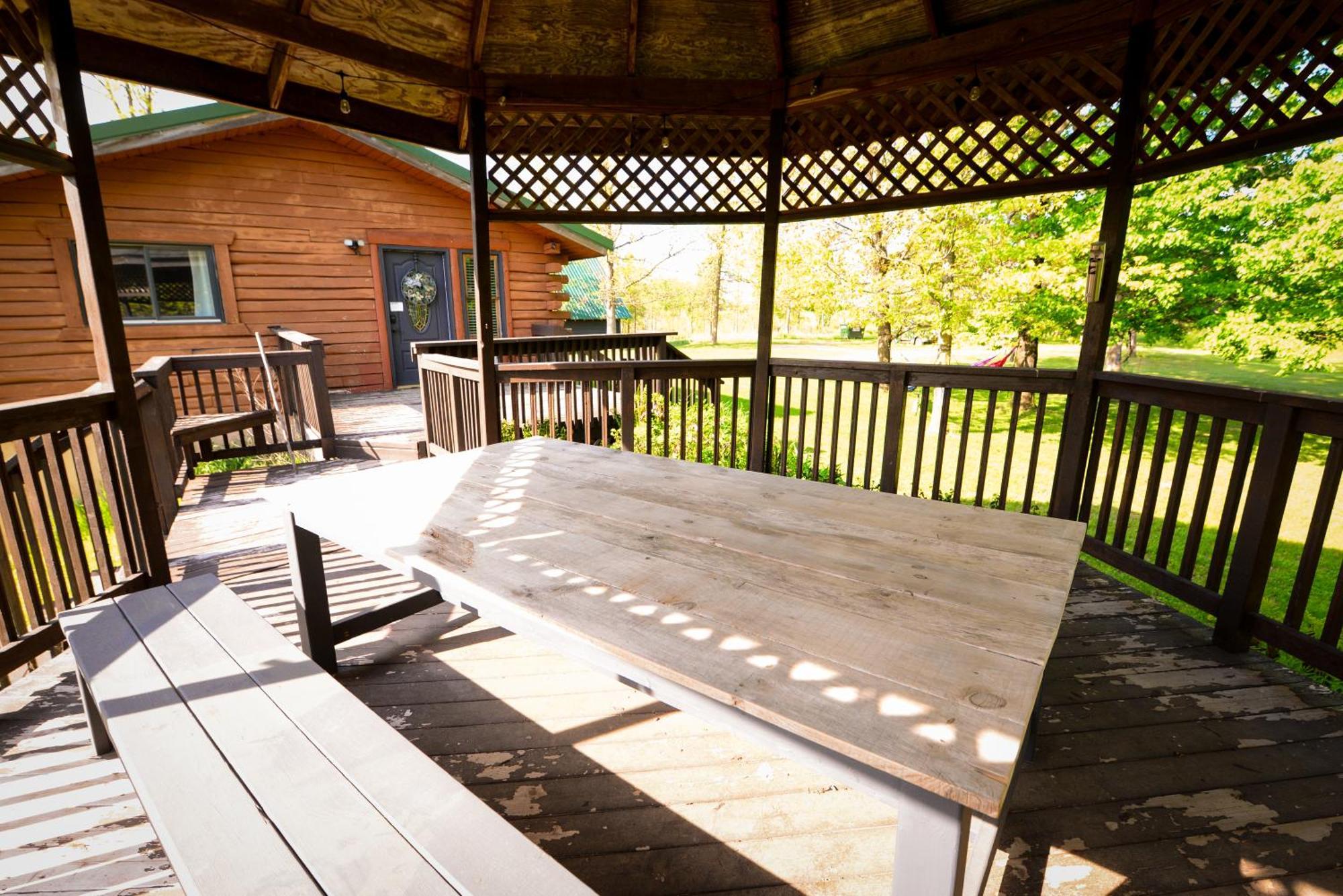 Cozy Cabin With Hottub At Cloverdale Cabins Hinckley Eksteriør bilde